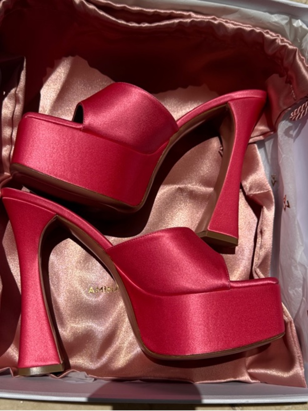 Amina Muaddi HOT BUBBLEGUM (Satin Bubble) Pink Satin Platform Mule - Picture 2 of 6